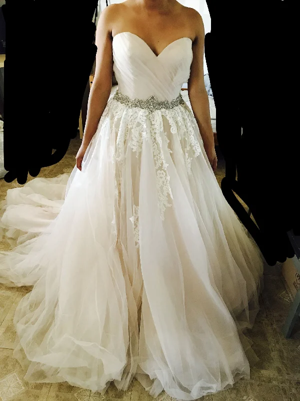 Blowout Deals Allure Bridals