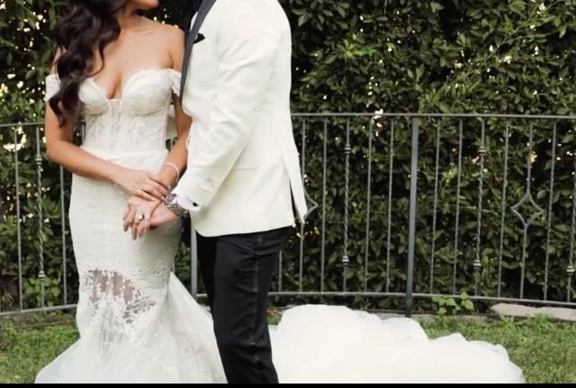 Deep Discounts Inbal Dror