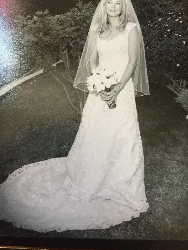 Value Deals Allure Bridals