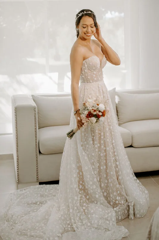 Friends and Family Sale Pronovias HOPKINS