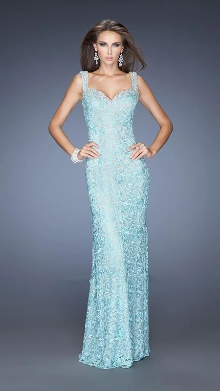 Deal Frenzy La Femme - 20121 Magnificently Embellished Lace Sweetheart Sheath Gown