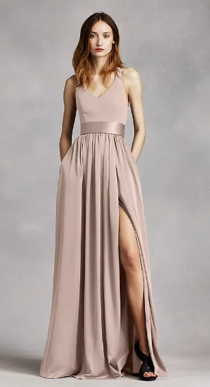 Hot Deal Vera Wang White V Neck Halter Gown with Sash