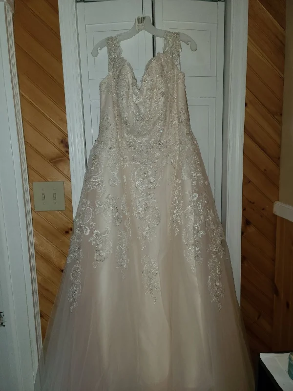 Massive Deals David's Bridal 9WG3940 IVYANT