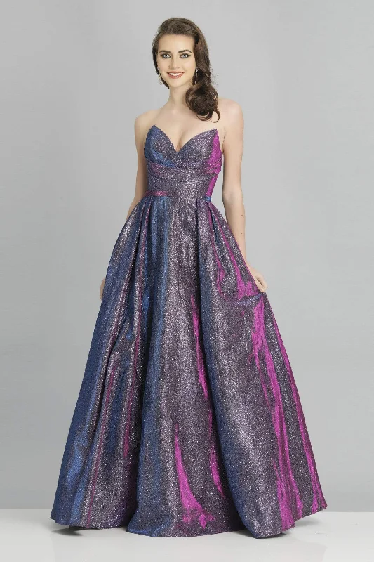 Mega Deal Dave & Johnny - A8357 Strapless V-Neck Pleated Ballgown