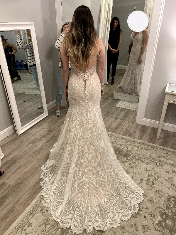 Instant Savings Allure Bridals 9508