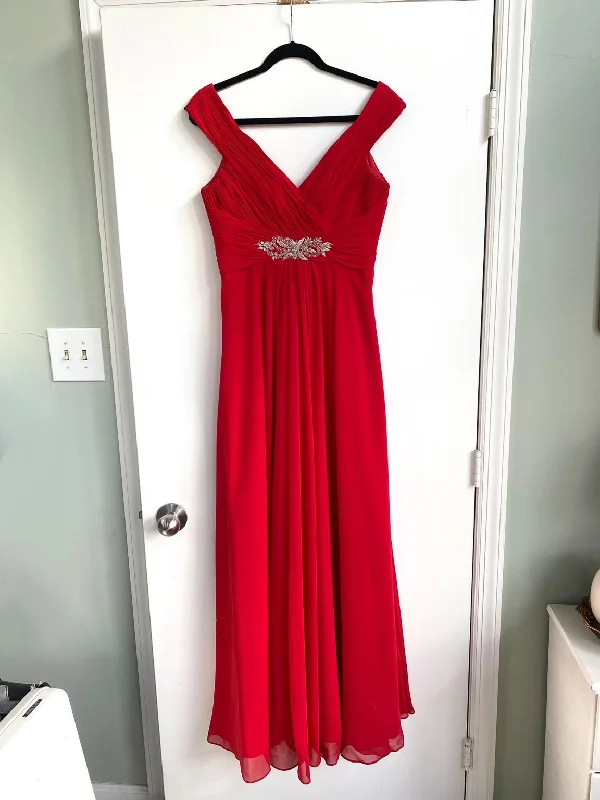 Stock Clearance Allure Bridals 1334XL