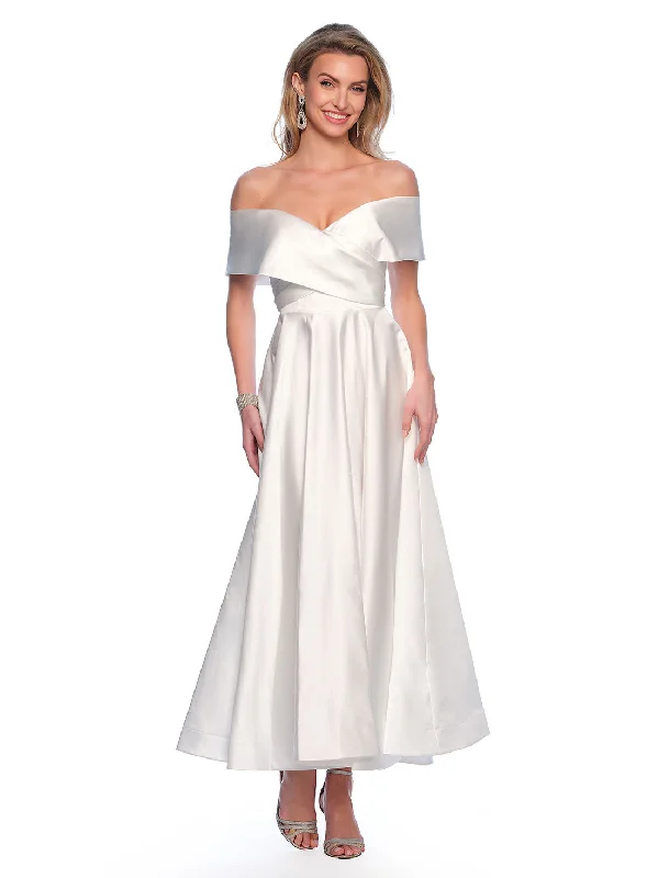 Closeout Wedding Dress by Dave and Johnny 11370