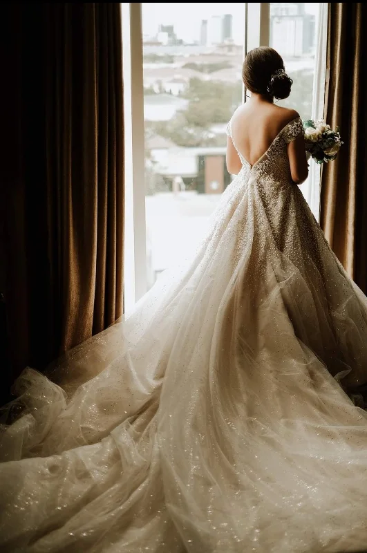 Act Fast Other Custom Off-shoulder/Sweetheart Convertible Wedding Dress