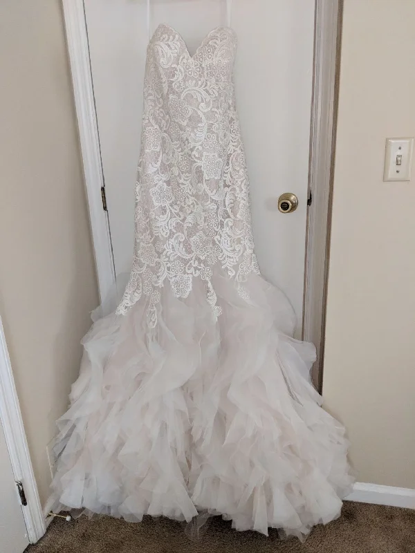 YEAR-End Clearance Allure Bridals