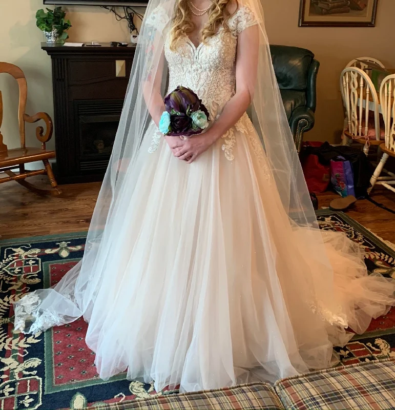 Final Clearance Allure Bridals