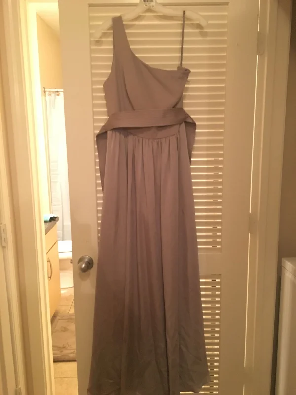 Quick Sale Vera Wang