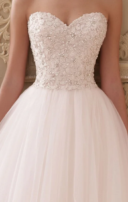 New Deals Mon Cheri by David Tutera