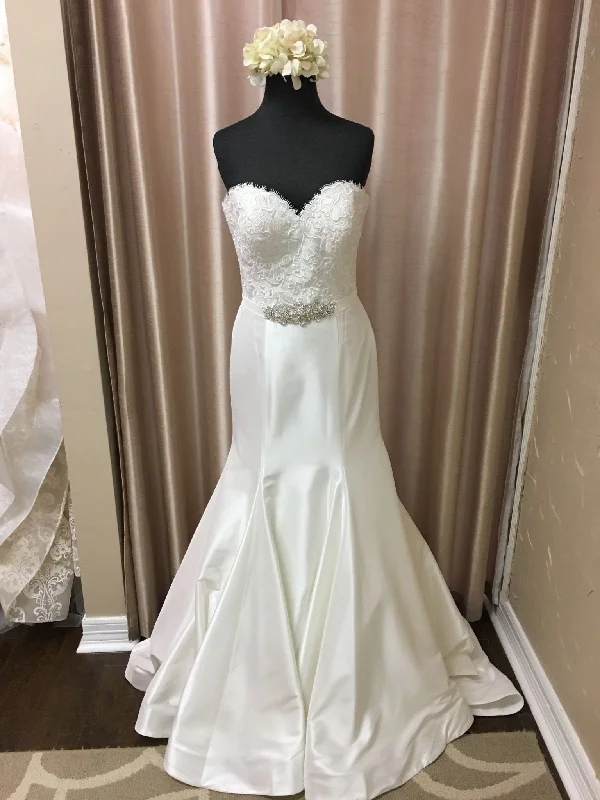 Clearance Sale Allure Bridals