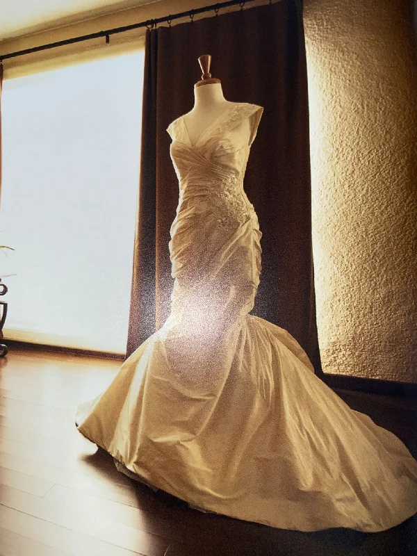 Overstock Romona Keveza L111