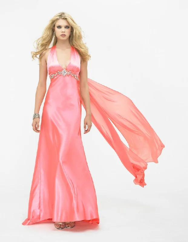 Discount Mania La Femme - 12262 Halter Style Bead Embellished Empire Evening Gown