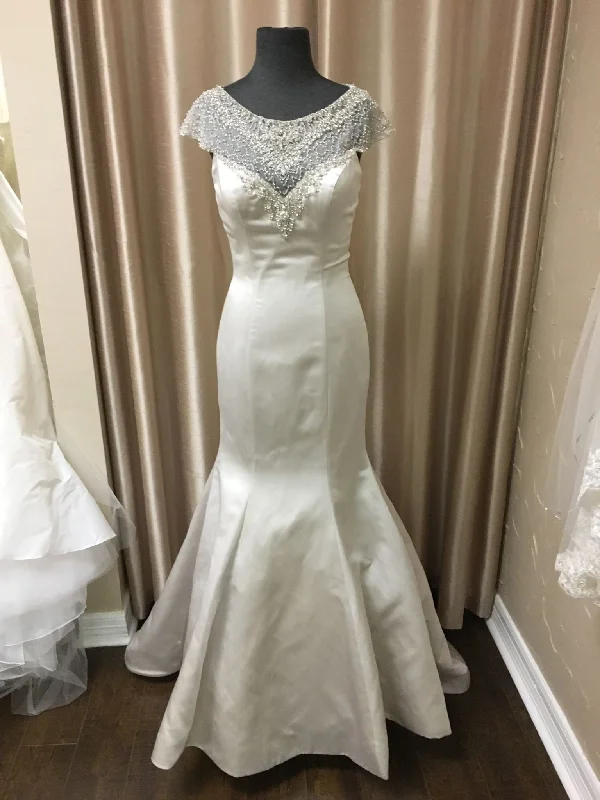 Factory Direct Sale Allure Bridals