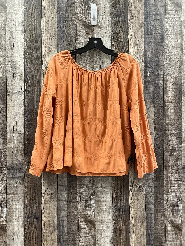 Limited Quantity Top 3/4 Sleeve By Elizabeth And James  Size: S