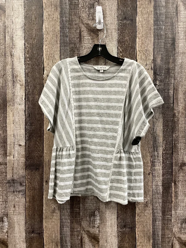 Limited Availability Top Short Sleeve By Davi & Dani  Size: S
