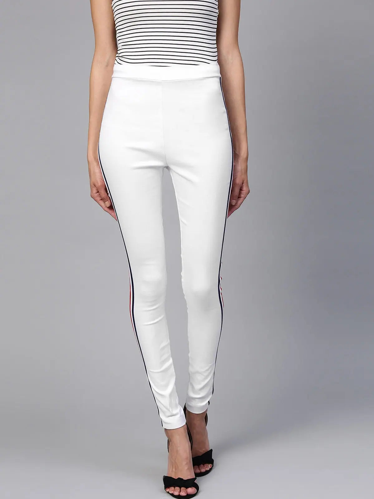 Fantastic Offers Jegging With MultiColor Side Taping