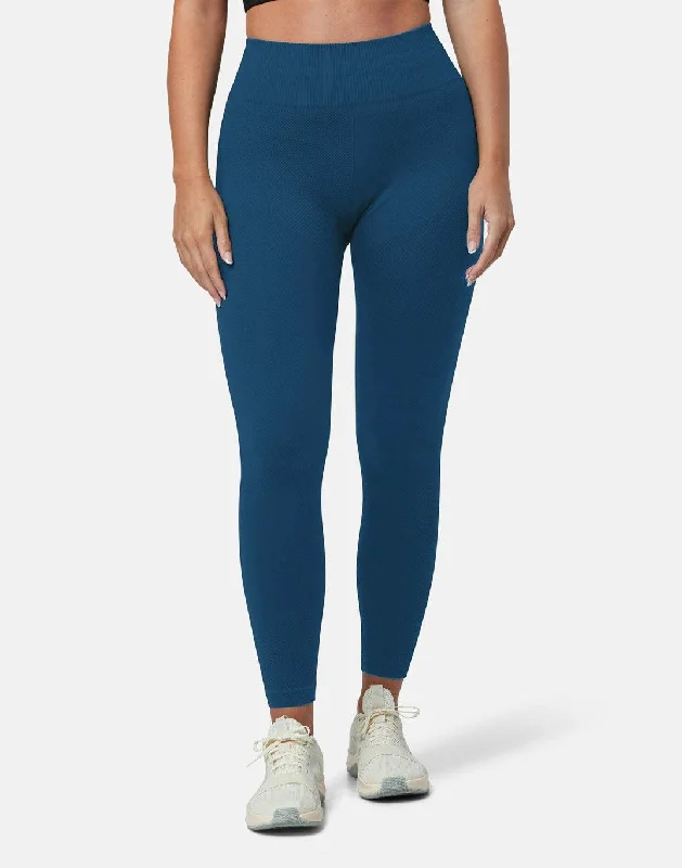 Act Fast Lotus Chevron 7/8 Leggings in Petrol Blue