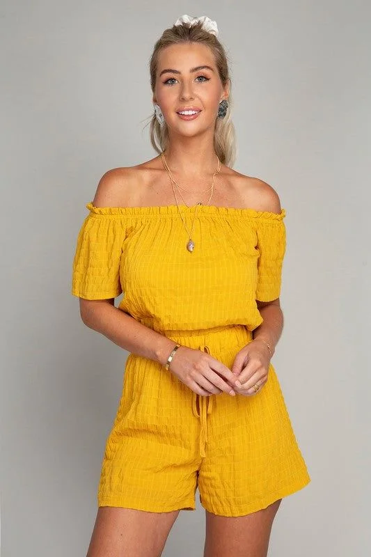 Season Finale Sale Off Shoulder Top & Shorts Pants Set