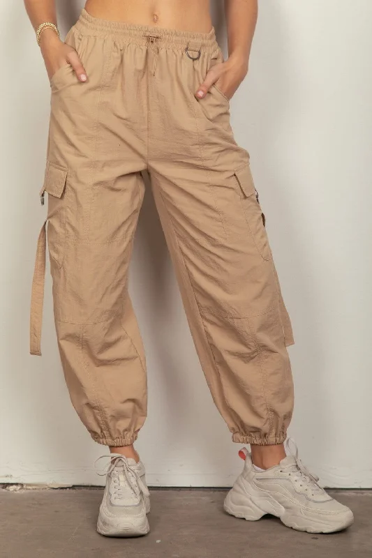 Deep Discounts VERY J Elastic Waist Woven Cargo Pants