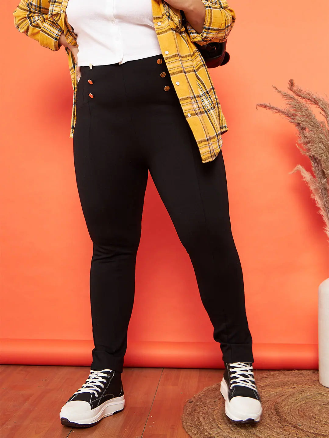 Price Slash Women Black Show Button High Waist Jeggings