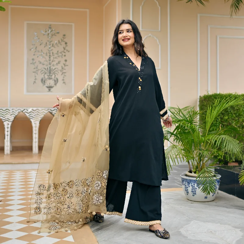 Referral Discount Bunaai Midnight Suit & Embroidered Dupatta