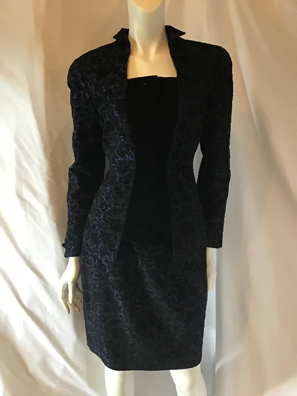 Special Offer Banu 1980s Cotton/rayonVelvet Blackand   Blue Suit Size 6